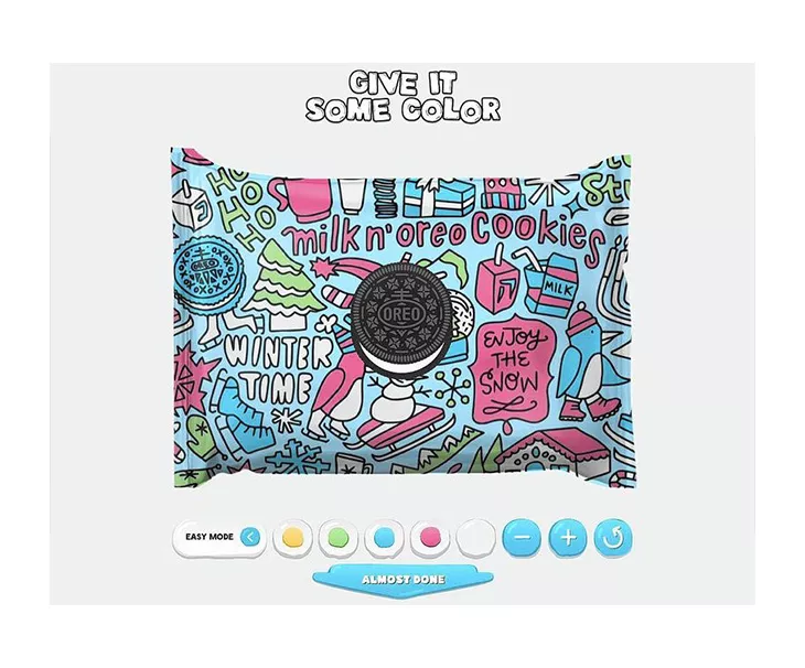 Custom Oreo packaging from Oreo's Christmas campaign.