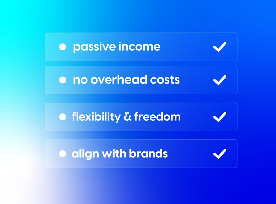 Benefits of the Flipsnack Affiliate Program: passive income, no overhead costs, flexibility and freedom, and alignment with brands. Presented in a visually appealing checklist format